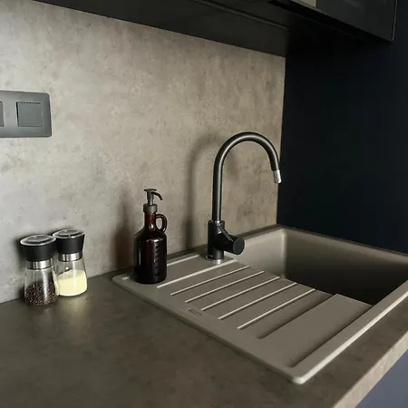 Smarty Choice Living With Netflix - Kubanske Namesti Prag