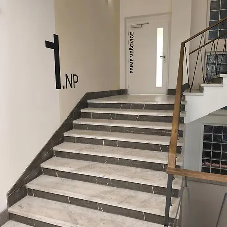 Smarty Choice Living With Netflix - Kubanske Namesti