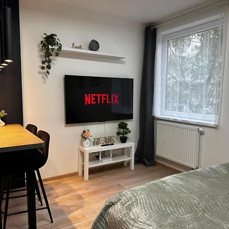 Smarty Choice Living With Netflix - Kubanske Namesti *