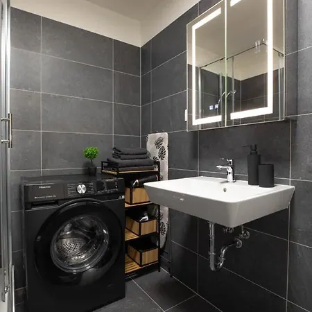 Smarty Choice Living With Netflix - Kubanske Namesti Apartmán *