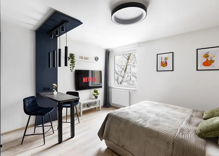 Daire Smarty Choice Living With Netflix - Kubanske Namesti Prag