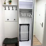 Appartamento Smarty Choice Living With Netflix - Kubanske Namesti Praga